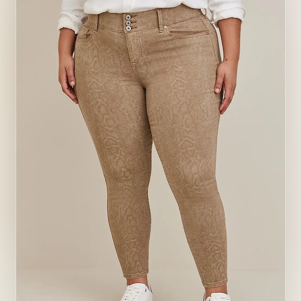 Torrid Women Plus Sz 28R Tan Python Super Soft Jegging Skinny High-Rise Jean NWT - Picture 2 of 15